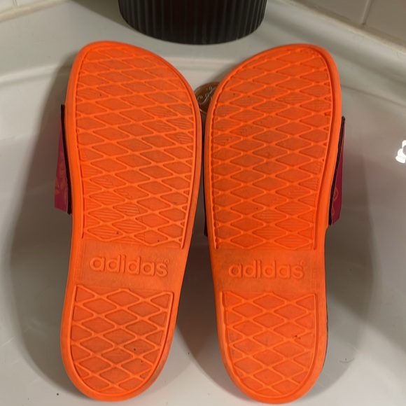FARM Rio Adidas swim sandals . New condition . Size 8 - Picture 2 of 7